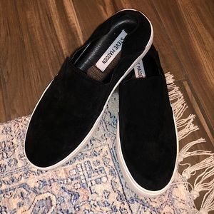 Steve Madden slip on sneakers